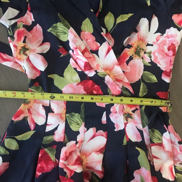 Shelby + Palmer floral pink shirt sleeve dress - Picture 10 of 11